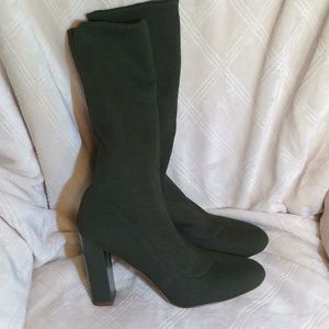 Madden Girl Andie  in Olive Size 6.5